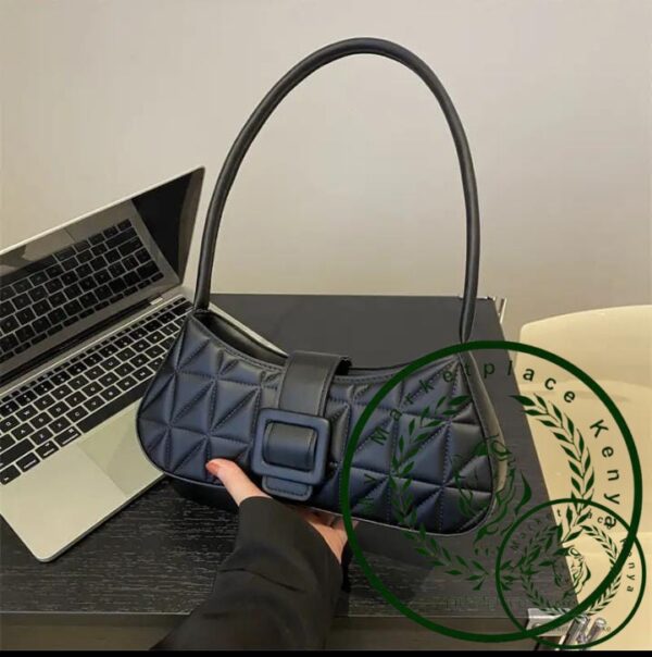 Fashion trendy ladies handbags