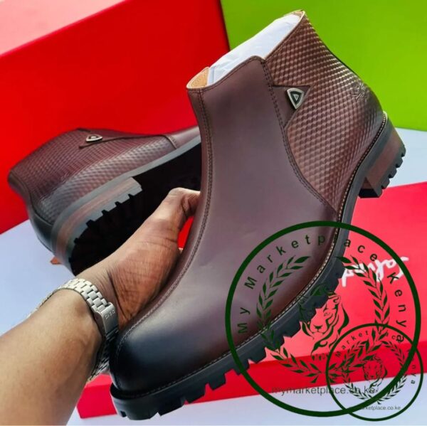 Salvatore Ferragamo_Official leather boots