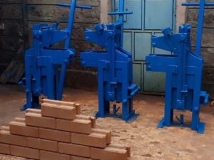 Interlocking Brick machine