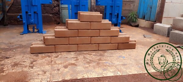Interlocking Brick machine - Image 3
