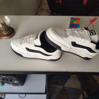 Vans Sneakers