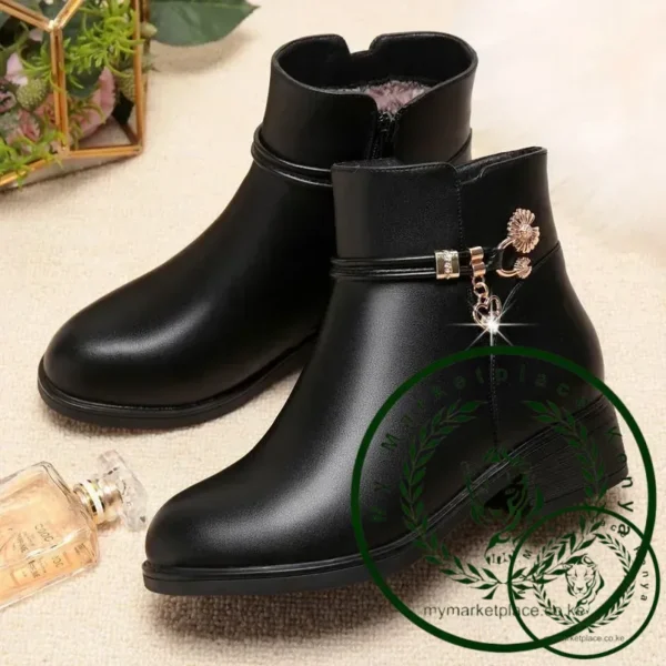 Winter Boots Women's Waterproof Warm Leather Mother Cotton Boots Fashion Black Mid heel Plush Snow Boots Soft Sole Short Boot