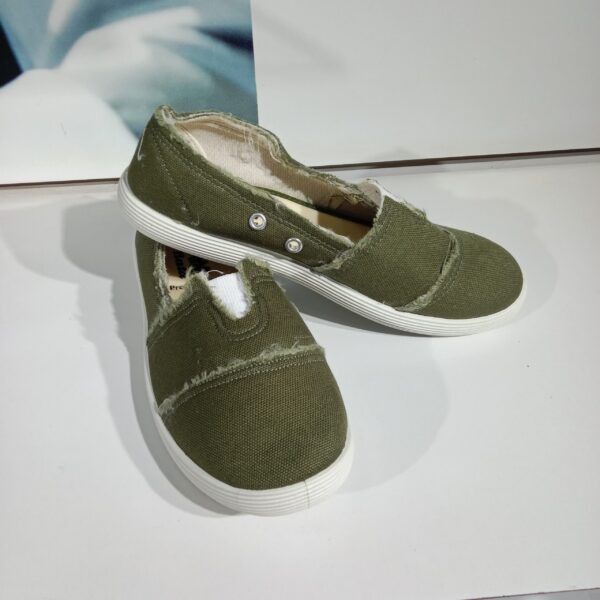 Bata Ngoma Green 7039 - Image 2
