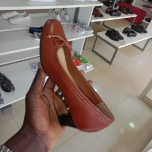 Bata official medium heel ladies shoe 4087