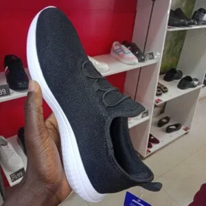 Bata Power unisex black