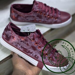 Maroon bSleak Converse sizes 36-42